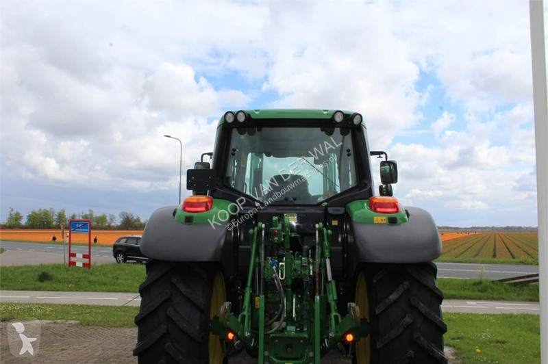 Tractor John Deere 6120M with 623R loader