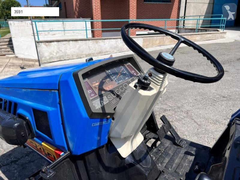 Tracteur agricole Iseki 240