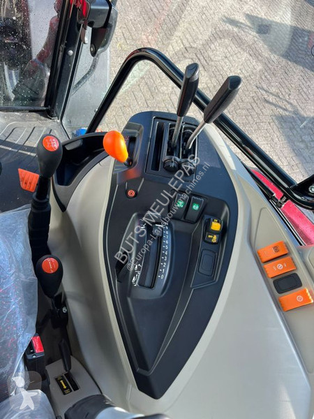 Tractor Massey Ferguson 4710 M Dyna-2 Essential