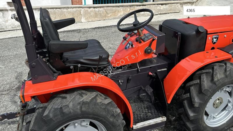 جرار زراعي Carraro Tigretrac 3800 4x4