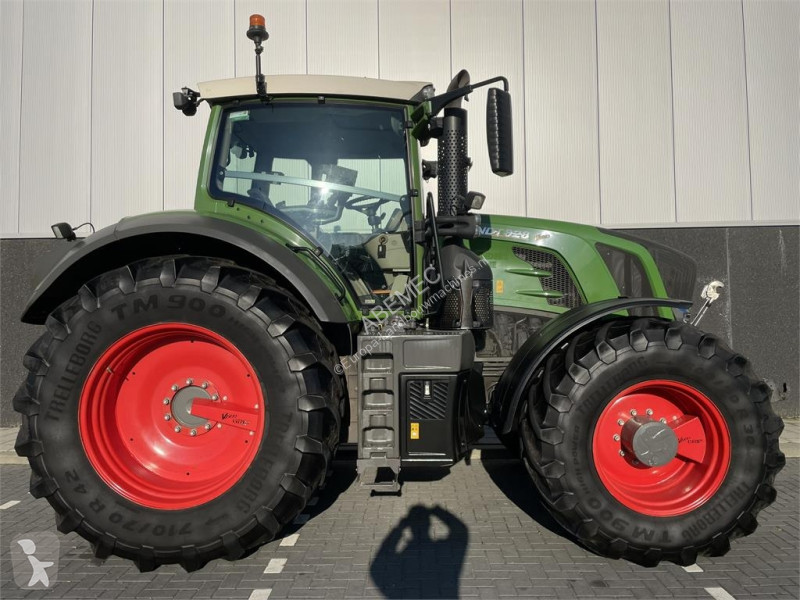 Tractor Fendt 828 S4 ProfiPlus