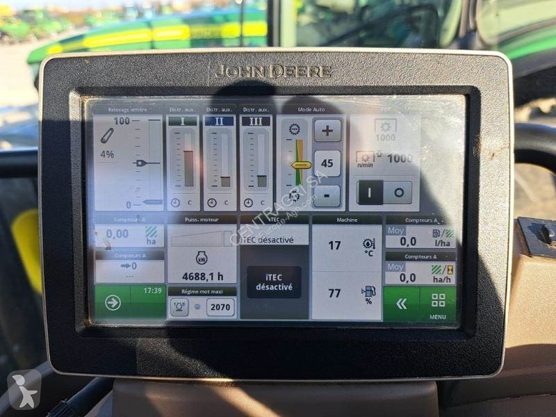 Tractor agrícola John Deere 6135R