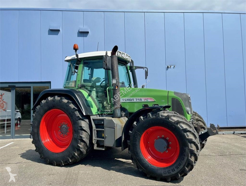 Tracteur agricole Fendt 718 COM3
