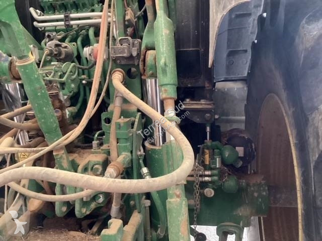 Tractor agrícola John Deere 6215R