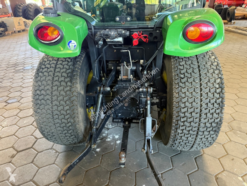 Tractor John Deere  3320