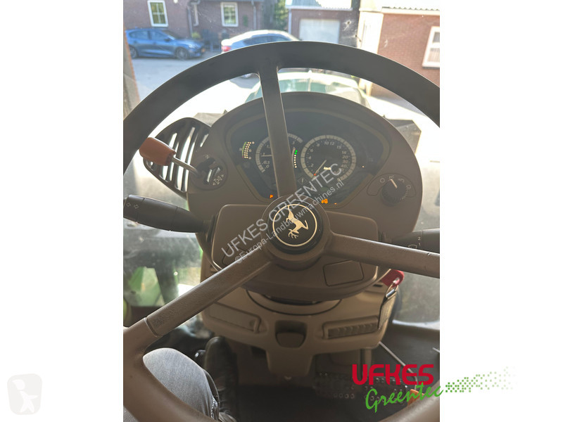 Tractor John Deere 6215 R