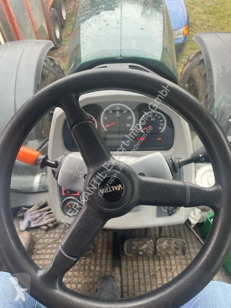 Tractor Valtra  T 174 E