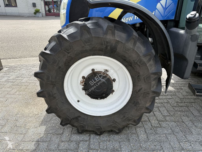 Tracteur agricole New Holland T5040 CAB + GPS
