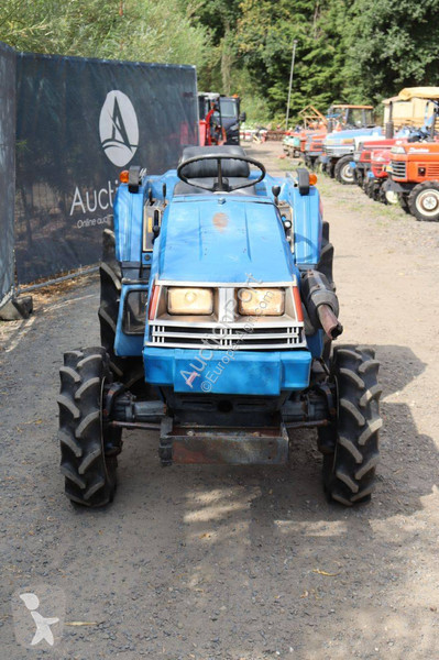Tractor Iseki TU200