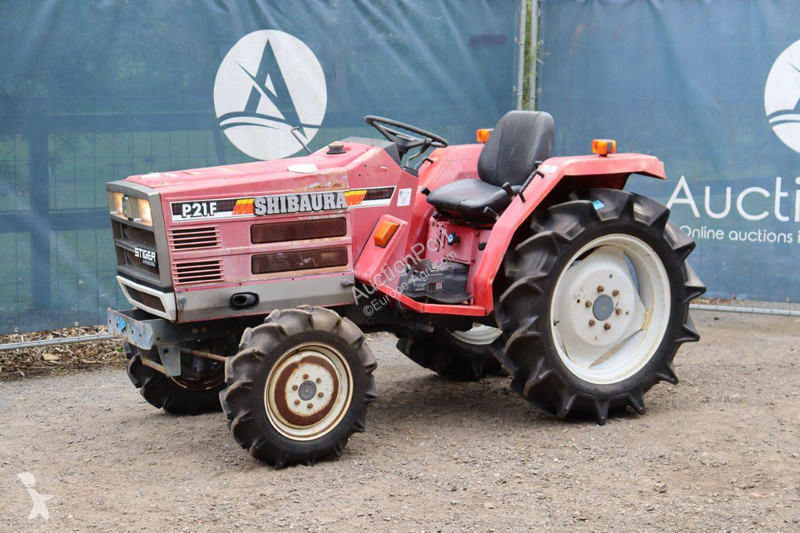 Tracteur agricole Shibaura P21F