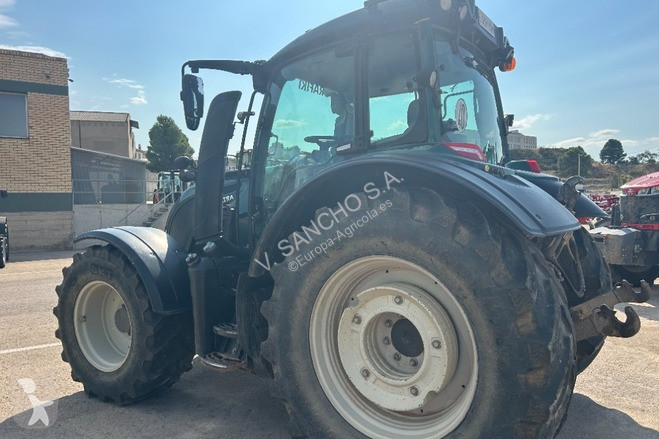Tractor agrícola Valtra N154 E