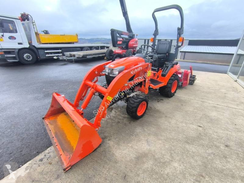 Kubota BX 231 + Chargeur Kubota et Enfouisseur...