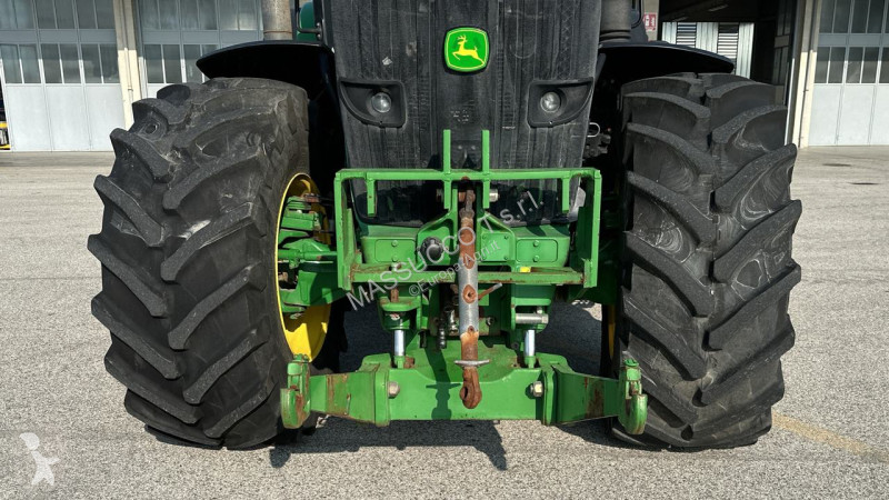 Lantbrukstraktor John Deere 7230R