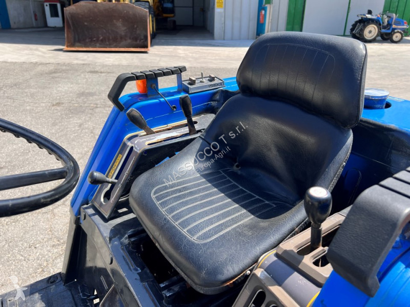 Lantbrukstraktor Iseki 240 4x4