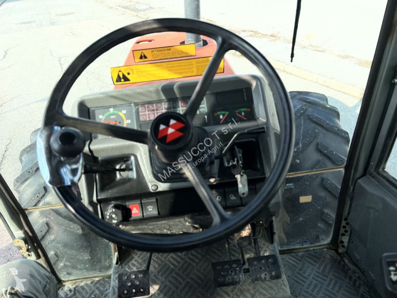 Landbrugstraktor Massey Ferguson MF3655 4X4