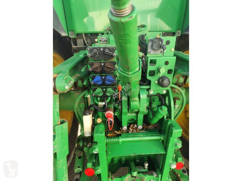 Tractor agrícola John Deere 7215R