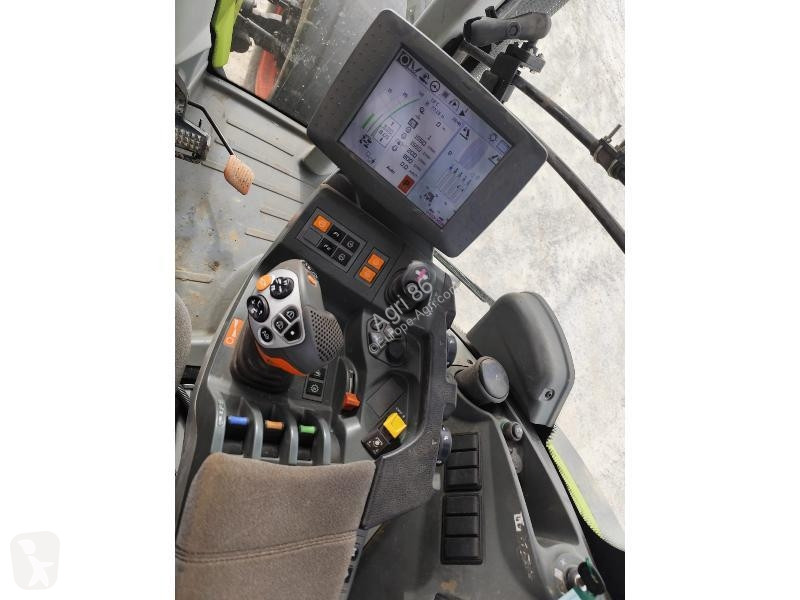 Tractor Claas AXION 870