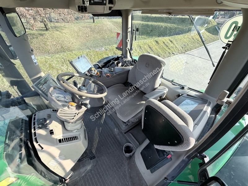 Tracteur agricole John Deere 6215R