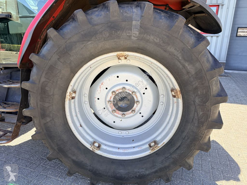 Lantbrukstraktor Mc Cormick MC115