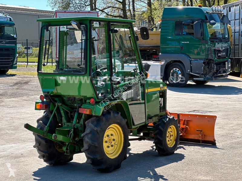 Landbrugstraktor John Deere 670 Hofschlepper,...