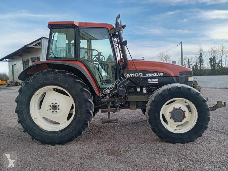 Lantbrukstraktor New Holland  M100