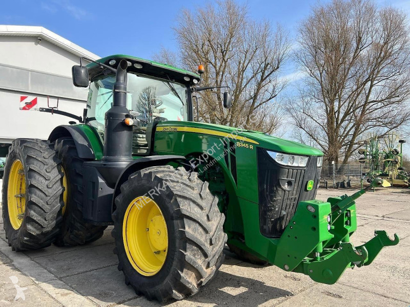 Lantbrukstraktor John Deere 8345R e23