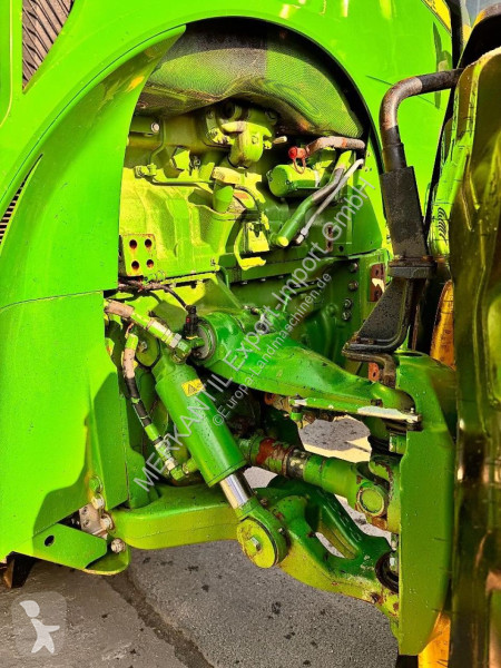Lantbrukstraktor John Deere 8320 R