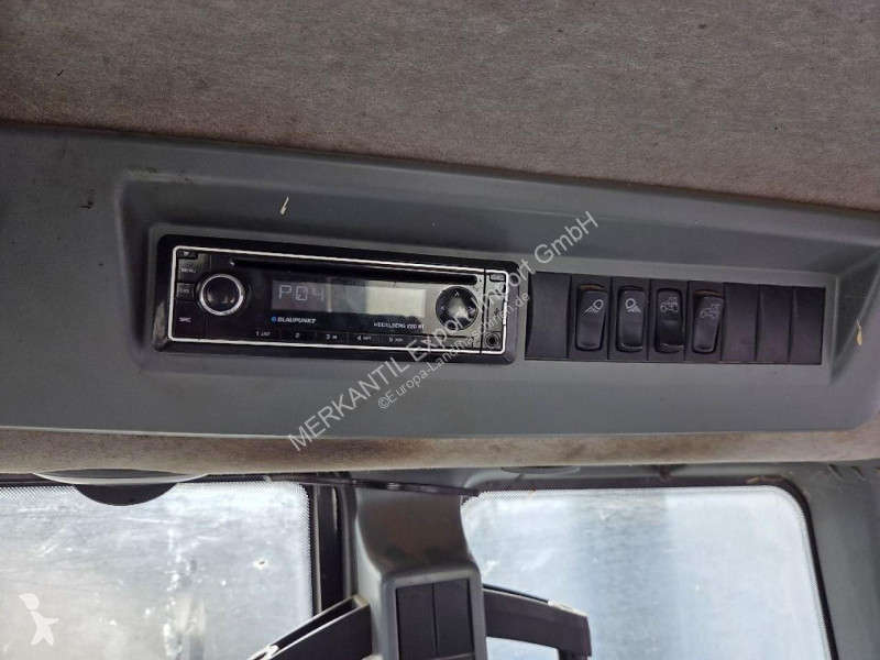 Lantbrukstraktor Valtra  N103