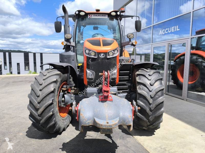 Kubota M7153 tractor