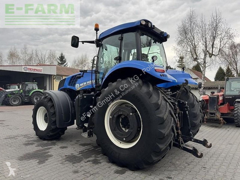 Traktor New Holland  t8.330 ultra command