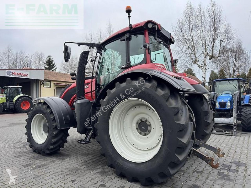 Valtra  t234 versu tractor