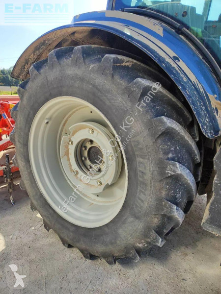 Valtra  t194 tractor