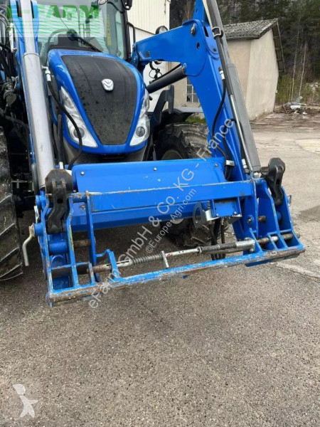 Landbrugstraktor New Holland  t5.100 ec