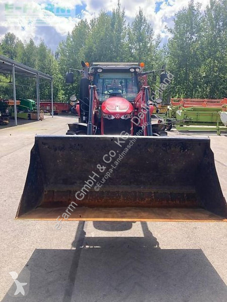 Lantbrukstraktor Massey Ferguson  7620 dyna 6