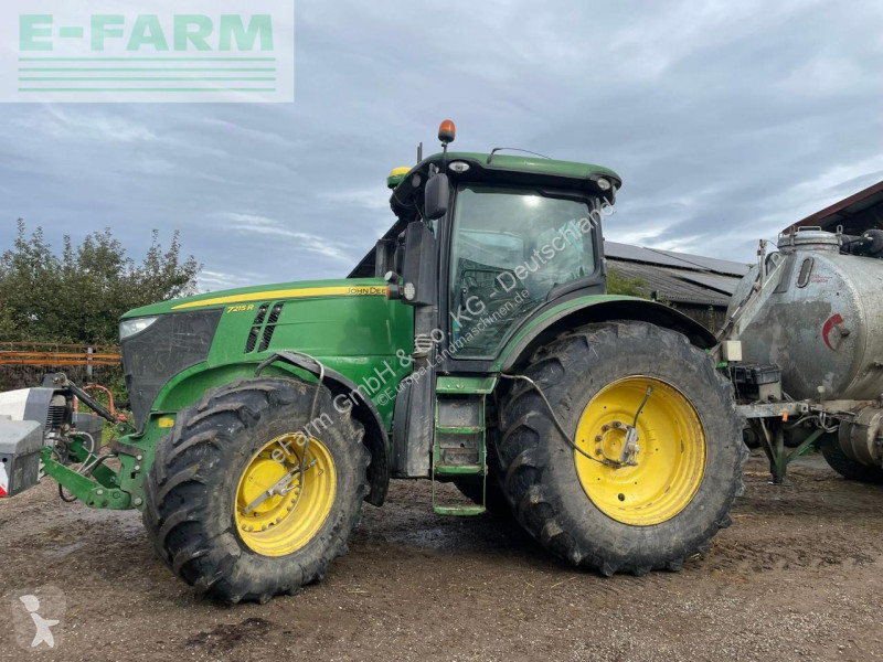 Lantbrukstraktor John Deere 7215R