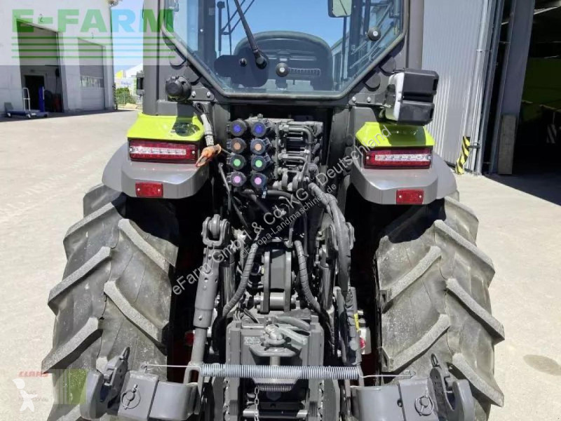 Landbrugstraktor Claas  nexos 240 s advanced