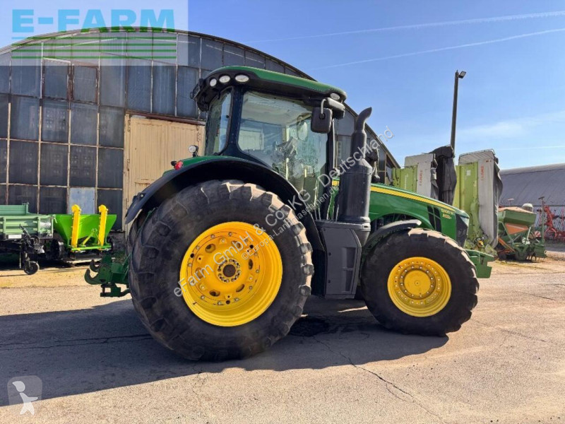 Landbrugstraktor John Deere  8320r # e23