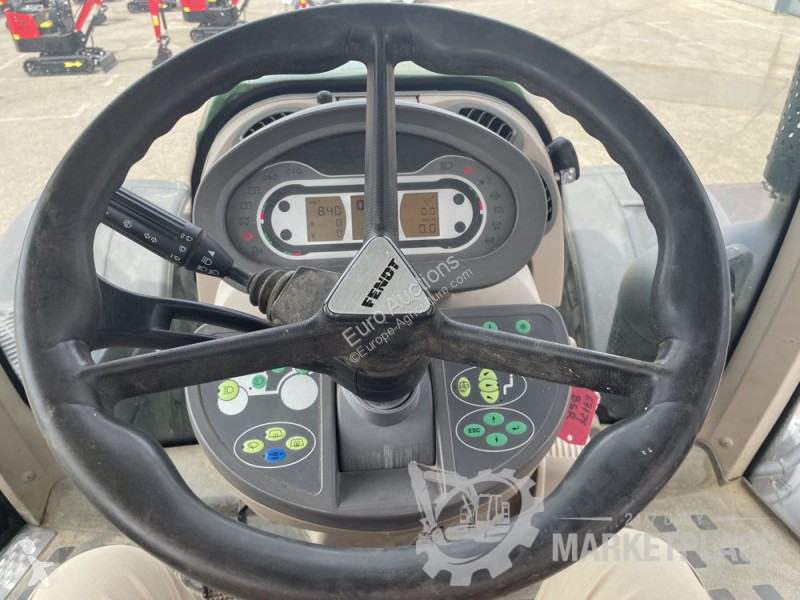 Сільськогосподарський трактор Fendt 824 Vario...