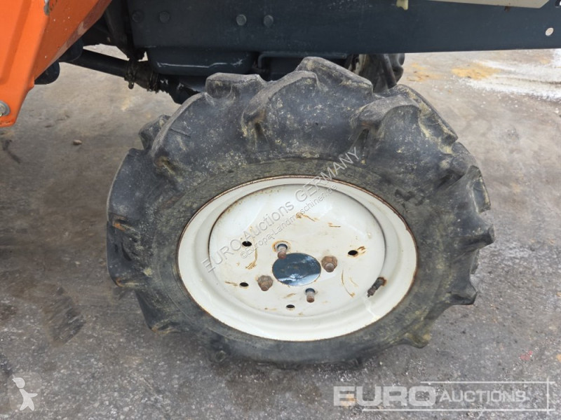 جرار زراعي Kubota B1402DT