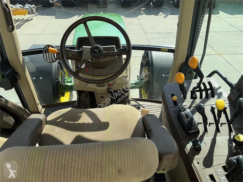 Lantbrukstraktor John Deere 6810 PQ