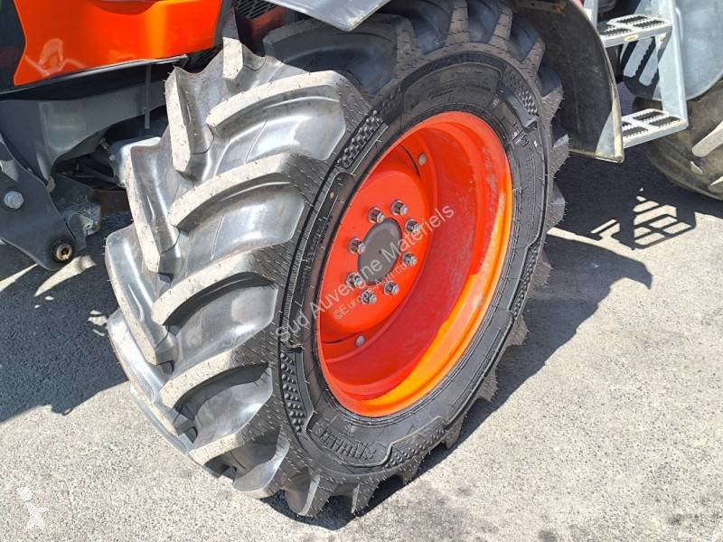 Kubota 5111 DTHQ + Chargeur MX U407 tractor
