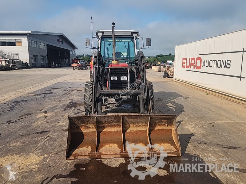 Сільськогосподарський трактор Massey Ferguson 3060