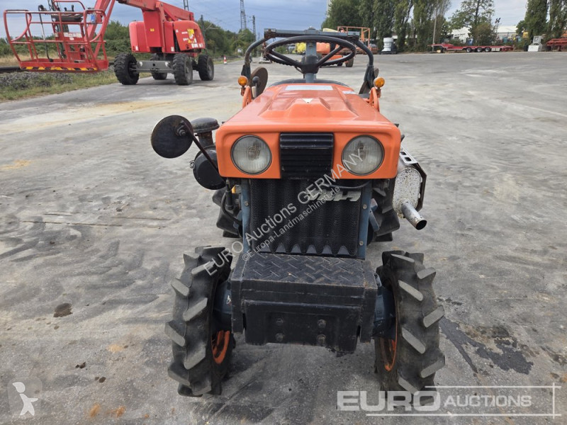 Tractor Kubota B5000