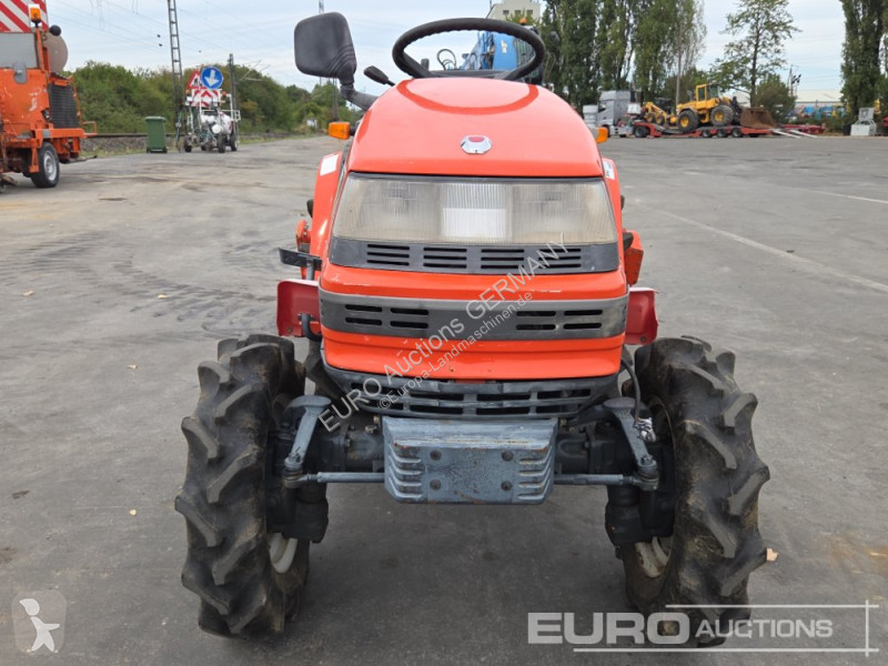 Tractor agrícola Hinomoto CX14