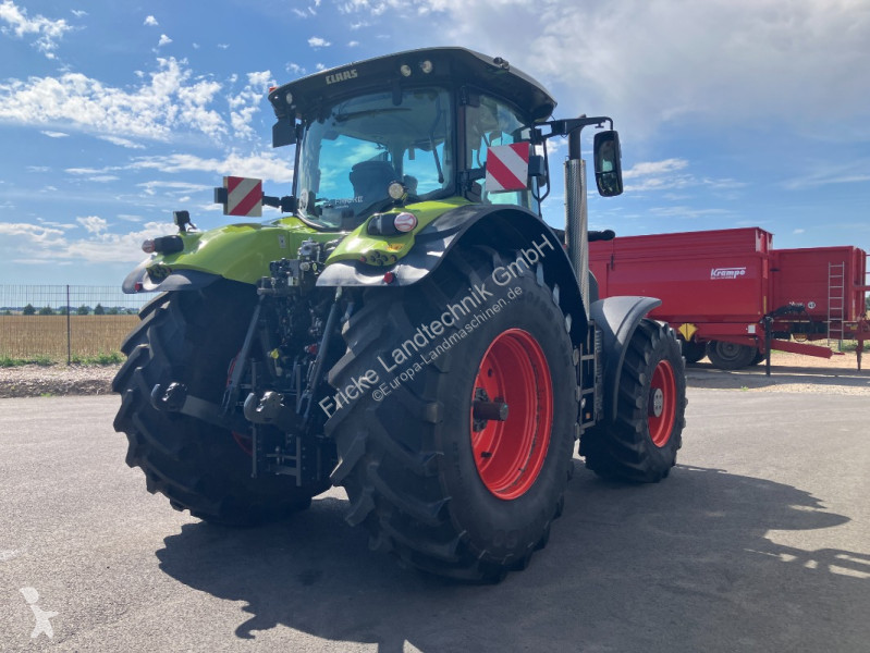 Lantbrukstraktor Claas  Axion 830 Cmatic Cebis