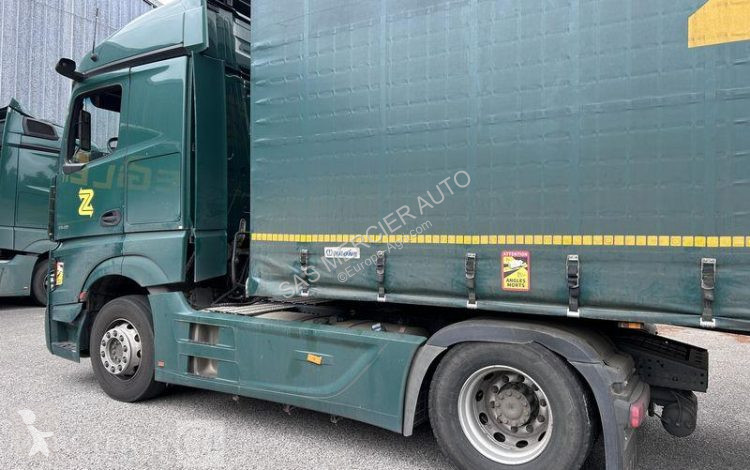 Tracteur Mercedes