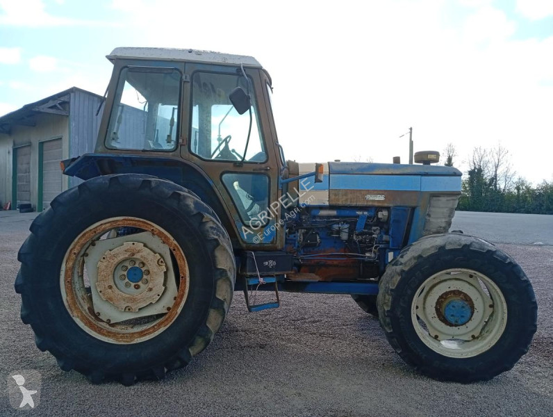 Lantbrukstraktor Ford  7910
