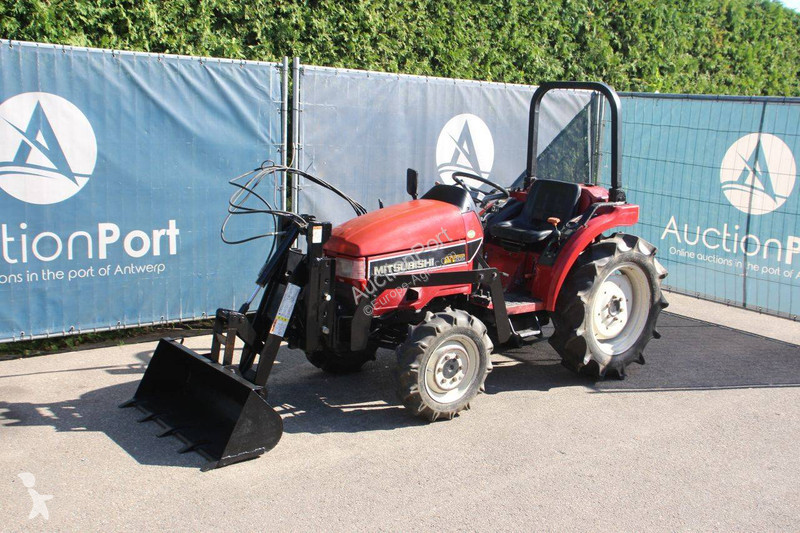 Lantbrukstraktor Mitsubishi MT205