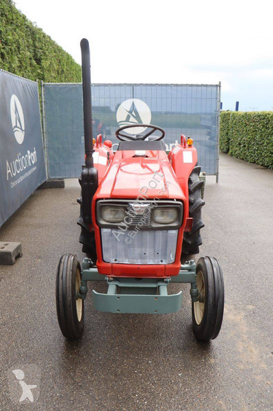 Ciągnik Yanmar YM1610