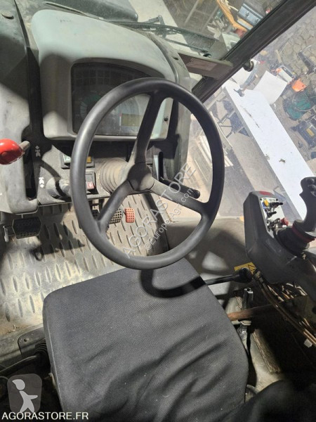 Zemědělský traktor  ERGOS 85